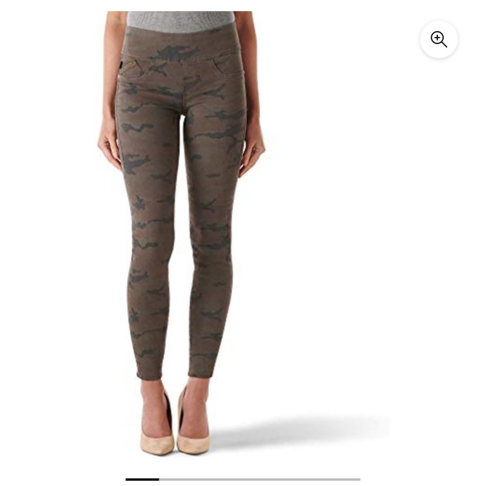 Rock & Republic Fever Pull-On Legging